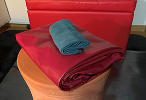 よもぎ蒸し専用マントにお着替え