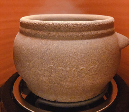 遠赤外線を多量に放射するので半身浴の30倍!